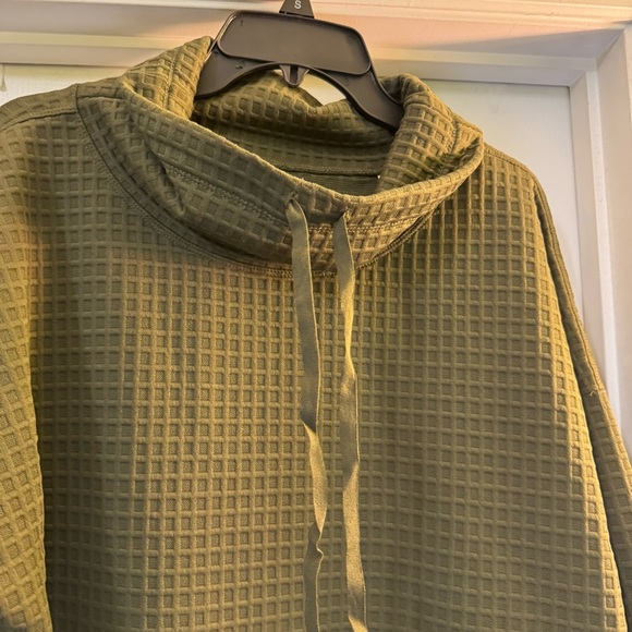 Max Studio London Boat Neck Knit Top - Picture 3 of 7